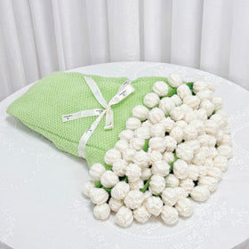 SoffMoiis tulip flower throw blanket offers soft comfort for couch or bed.