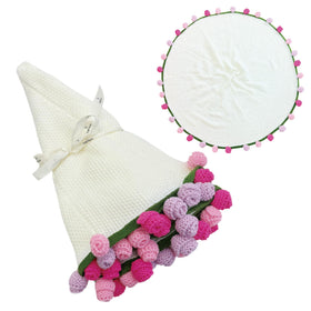 SoffMoiis versatile blanket suitable for camping and lounging