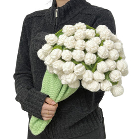 SoffMoiis white rose bouquet blanket close-up showing lifelike petals for cozy decor.