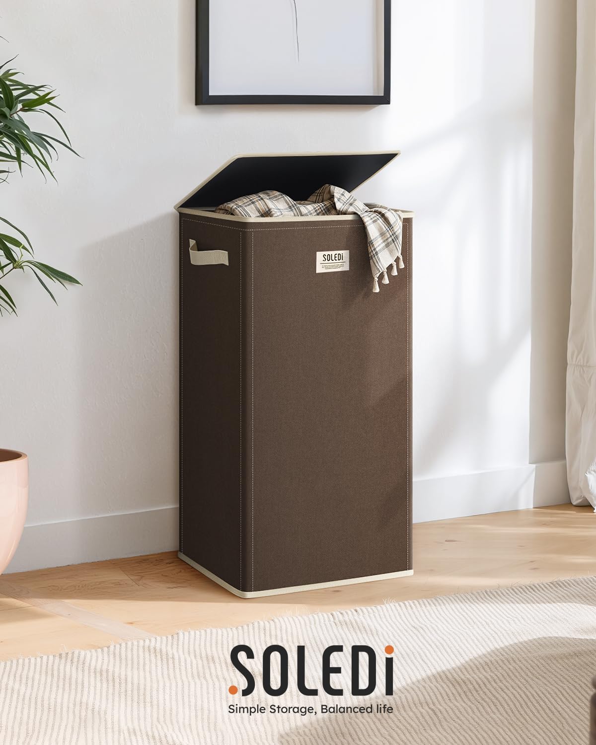 SOLEDI ideal for dorm and bedroom organization.
