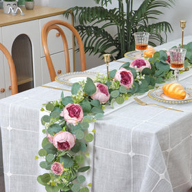 SOMYTING easy-installation garland for quick venue dressing