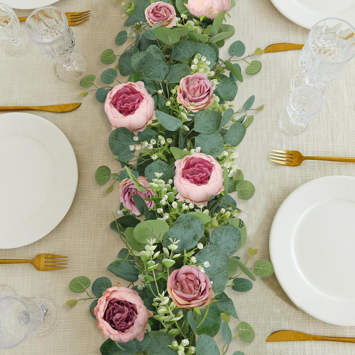 SOMYTING wedding arch decoration demonstrates easy setup and reusable beauty
