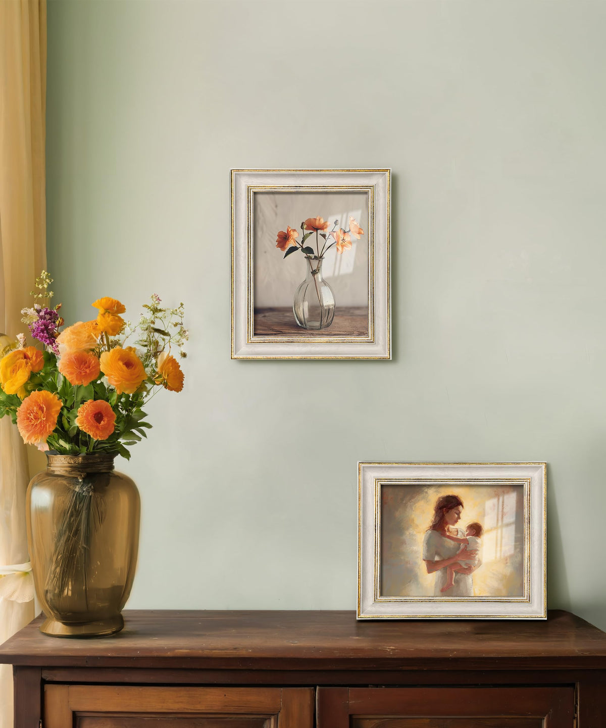 Sonefreiy desk display shows vertical or horizontal setup for versatile photos.