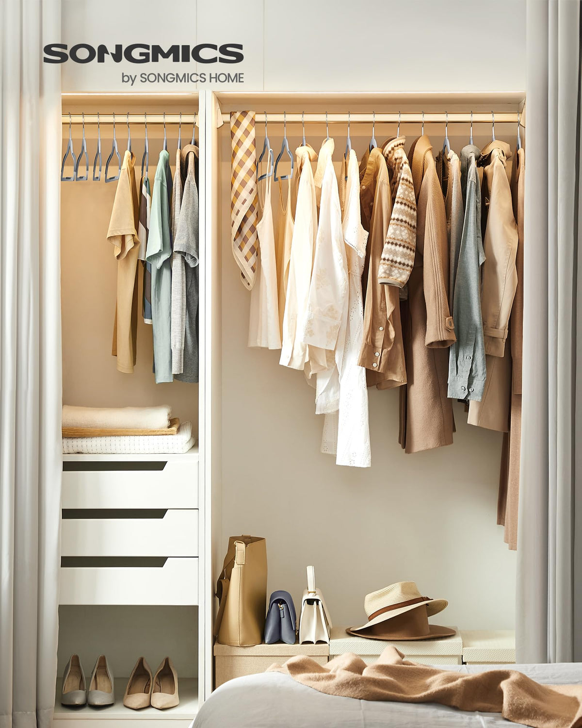 SONGMICS 50-pack side view hangers show slim profile and saved space