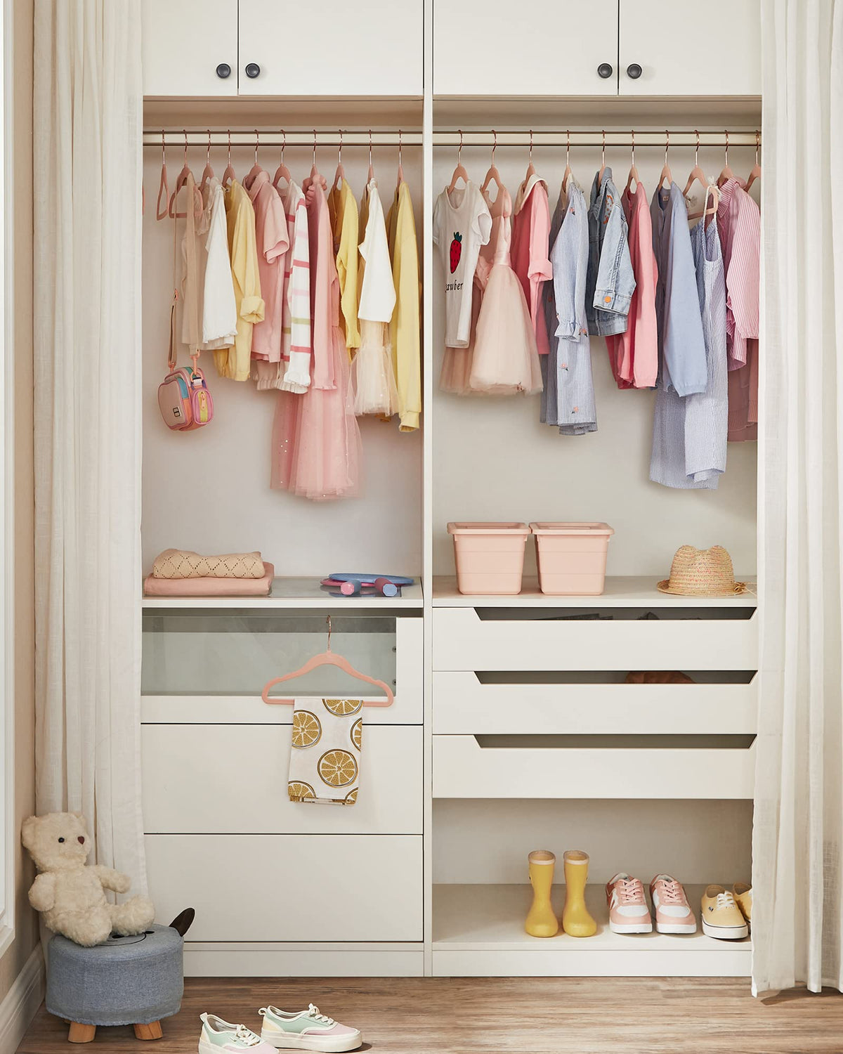 50-pack SONGMICS hangers for organized closets