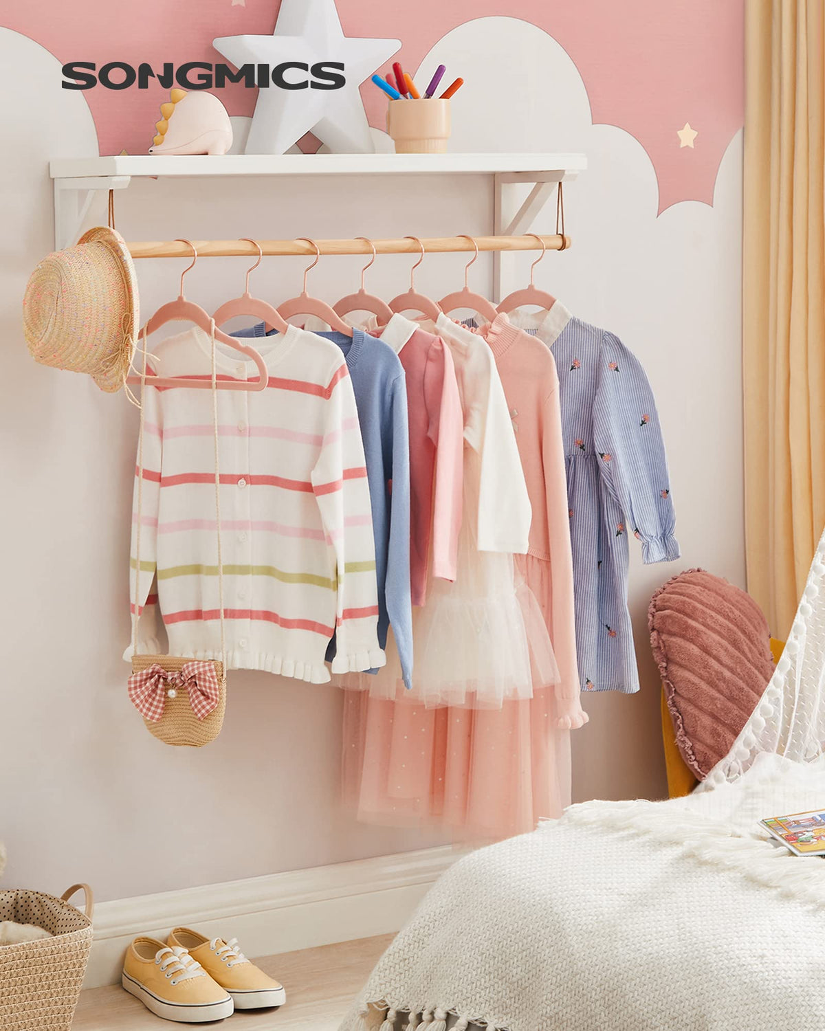 SONGMICS non-slip velvet surface keeps tiny outfits in place