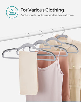 SONGMICS side hooks fit thin-strap garments for added versatility.