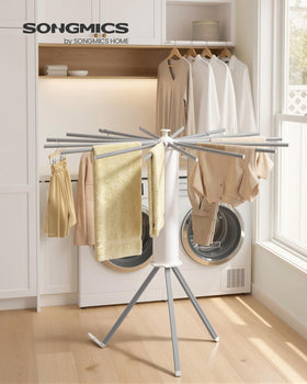 SONGMICS rotatable hub design enables easy access to clothes.