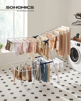SONGMICS sock clips secure small items during air drying for tidy laundry.