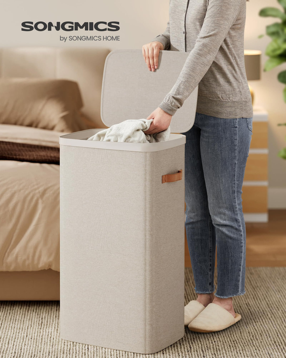 SONGMICS easy-assembly design shows quick setup for busy households.