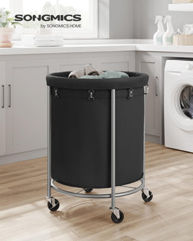SONGMICS large-capacity interior ready for bulky laundry
