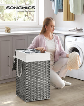 SONGMICS removable liner 65L for easy washing and transport.