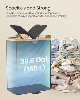 Removable liner bag by SONGMICS makes transporting clothes quick and mess-free.
