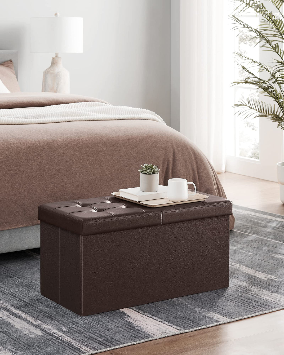 SONGMICS MAZIE lid with metal corner guards for durability