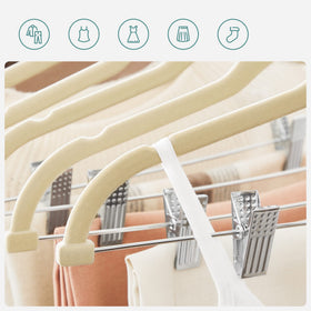 SONGMICS non-slip design keeps garments securely in place.