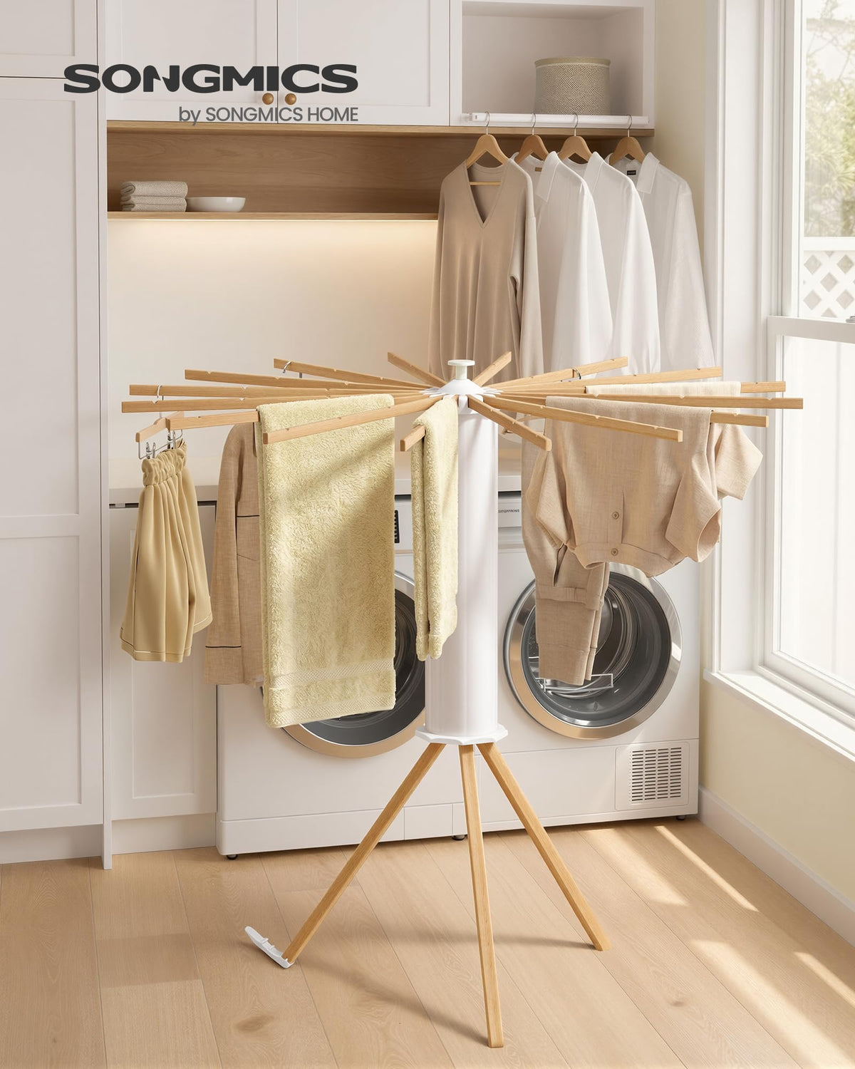 Songmics rotatable design enables easy hanging and rearranging of items.