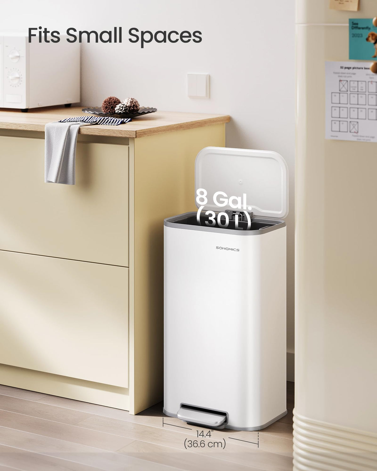 SONGMICS stainless steel body with non-slip base prevents tipping.