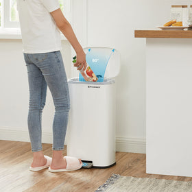 Songmics trash can opens easily by hand or with pedal.