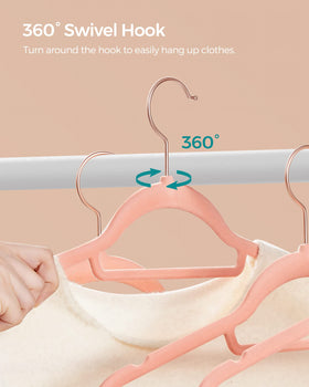 SONGMICS 0.2-inch thick profile maximizes wardrobe space.