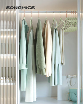SongMics velvet hangers with non-slip surface prevent slips and wrinkles