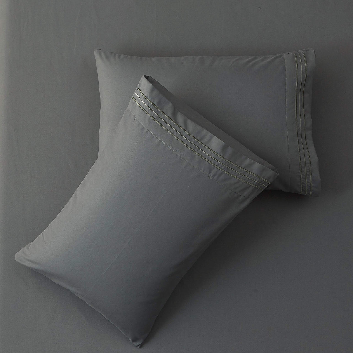 SONORO KATE fitted sheet with a 16-inch deep pocket for a secure fit.