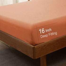 SONORO KATE sheets resist fading and wrinkles for easy care.