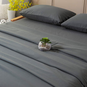 SONORO KATE king-size flat sheet showing generous dimensions 105x102 inches.