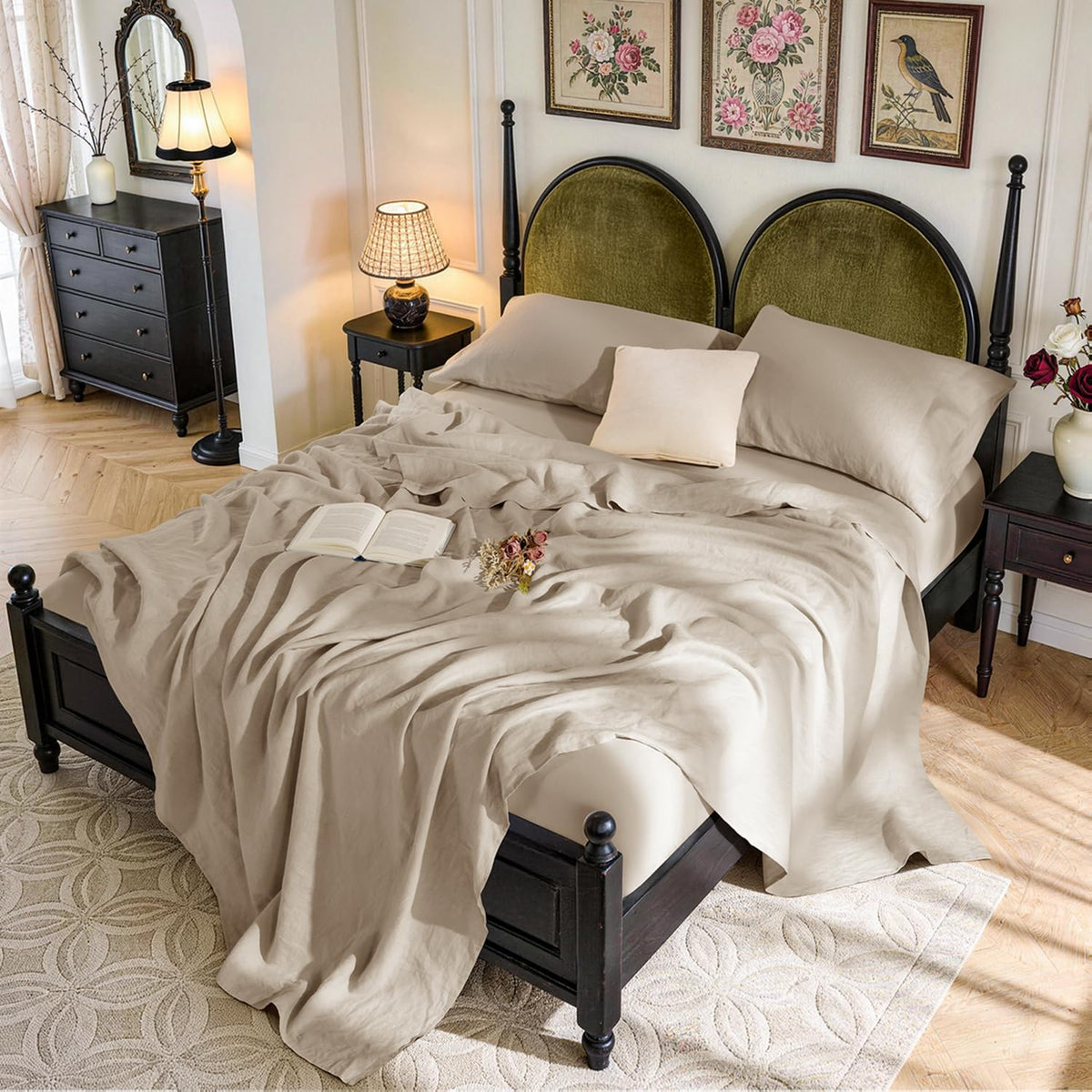 SONORO KATE linen sheets texture close-up highlighting breathable fibers for comfort
