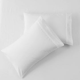 SONORO KATE pillowcases 20x30 offering secure, smooth sleep.