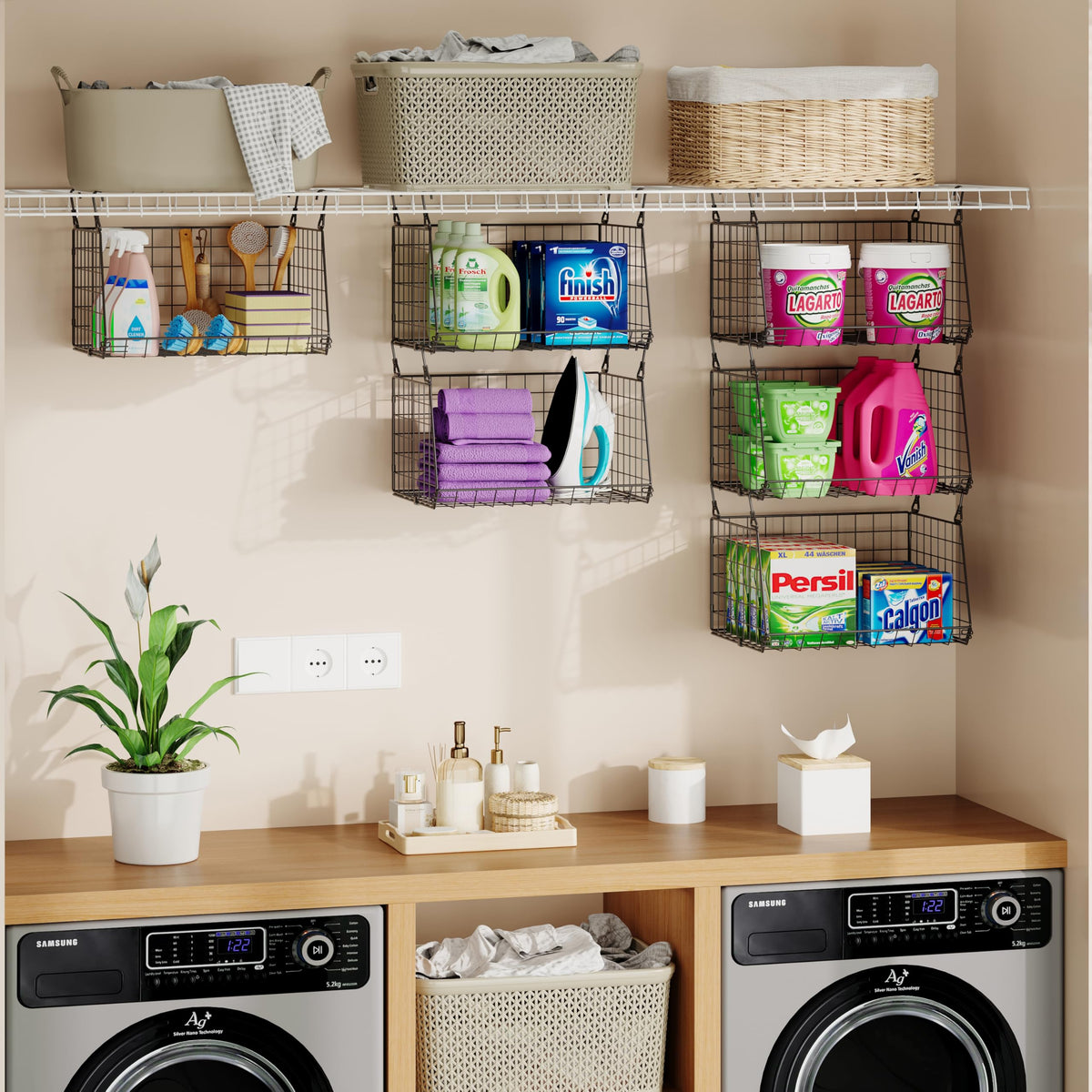 Sonyabecca 360-degree hook system enables flexible access to stored items