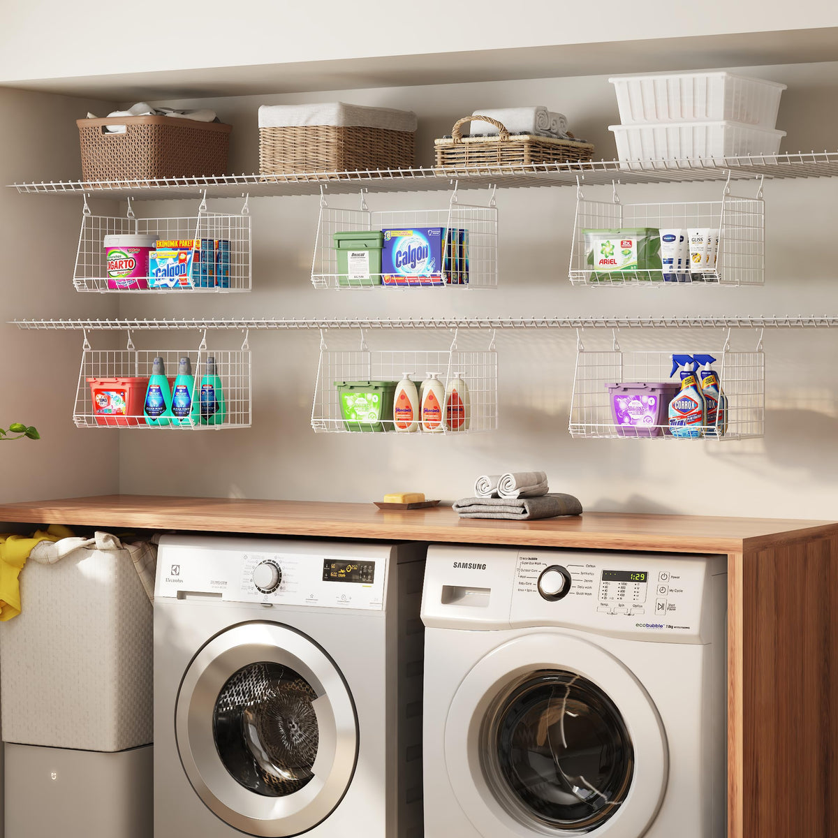 Sonyabecca-compatible hooks with slim diameter ensure secure hanging.