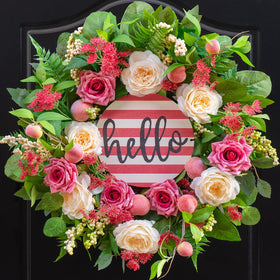 Soomeir indoor-ready wreath enhances living spaces and entryways.