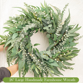 Soosubel wreath arrives securely packed and fluffs to full shape quickly.