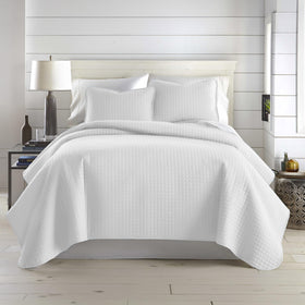 Southshore Fine Living king quilt coverlet on a bed showing crisp white fabric and clean lines for all-season comfort