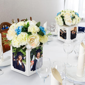 Spiareal display accommodates 6–7 inch photos for graduation memories.