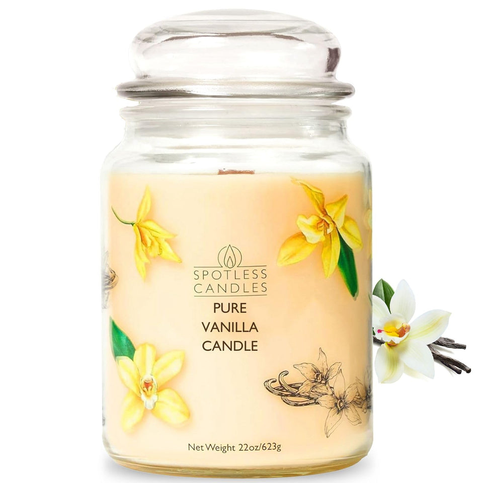 Spotless Leopard vanilla candle with wooden wick for cozy evenings.