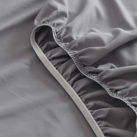 SPRINGSPIRIT all-around elastic band keeps sheets snug and in place.