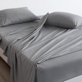 SPRINGSPIRIT deep-pocket king fitted sheet securing a tall mattress all night.