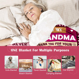 Sruemiul cozy decorative blanket enhances living room comfort and style.