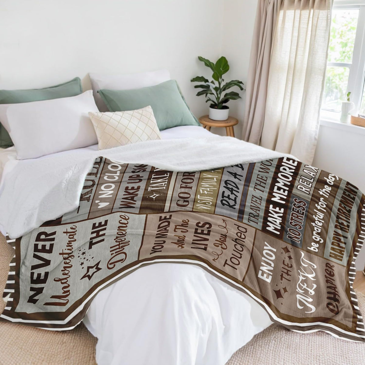 Sruemiul retirement blanket used as party decoration option