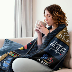 Dark blue Stbyiz principal blanket conveys elegance and leadership.