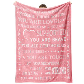 SteadStyle Get Well Soon Blanket close-up message design offers comforting vibes.