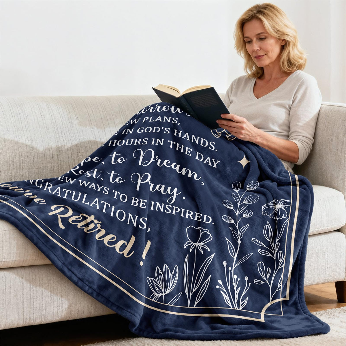 Stelogiift soft-throw fabric closeup shows plush, durable material.