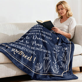 Stelogiift soft-throw fabric closeup shows plush, durable material.
