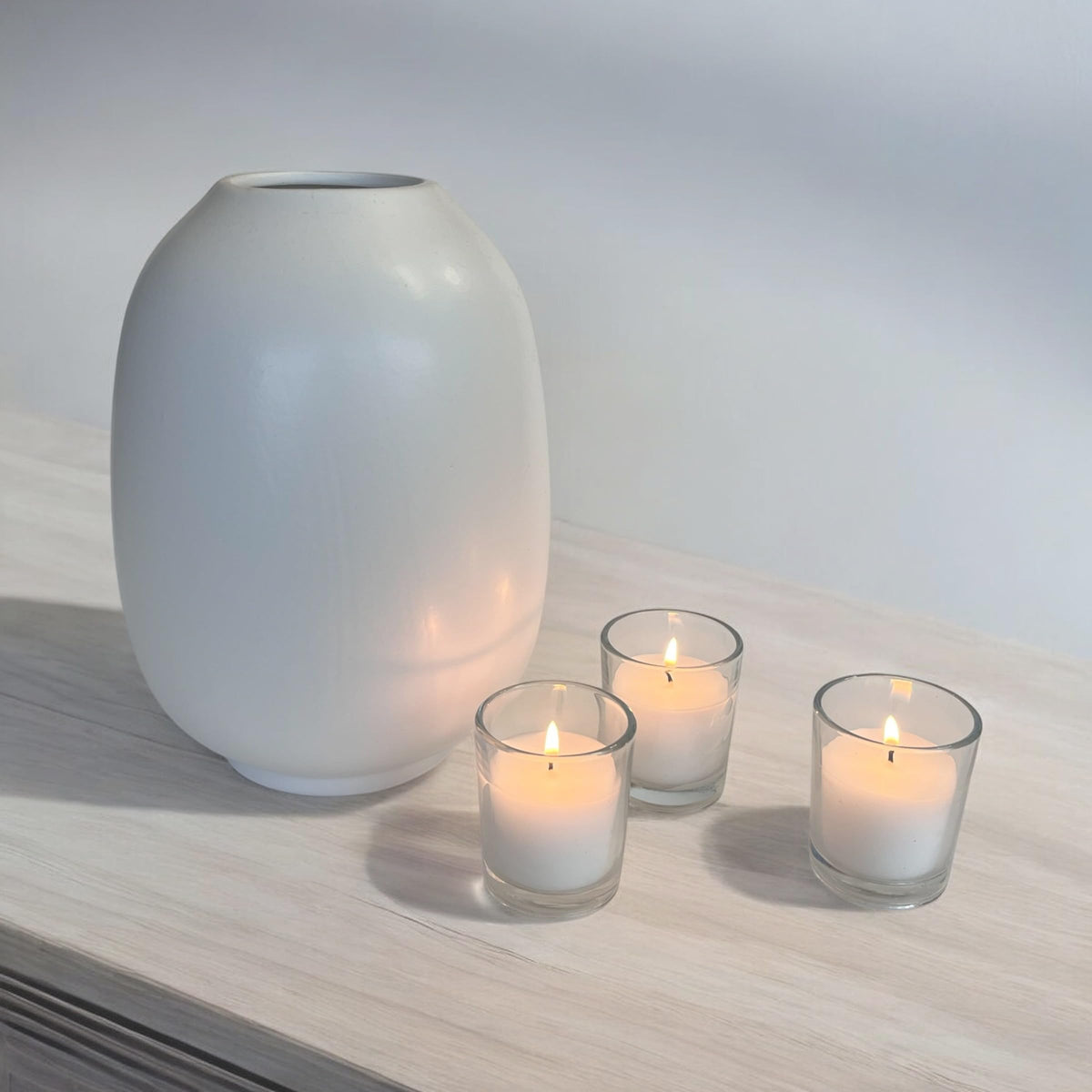 Stonebriar table-top ambiance with 12-hour burn for long-lasting glow.