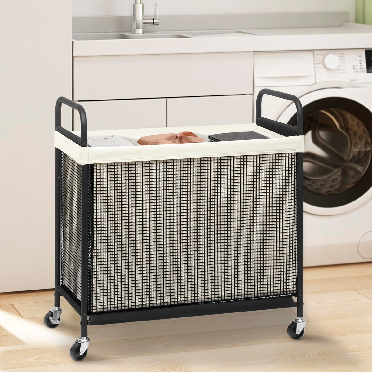 Storage Maniac ergonomic handle reduces bending for comfortable use.