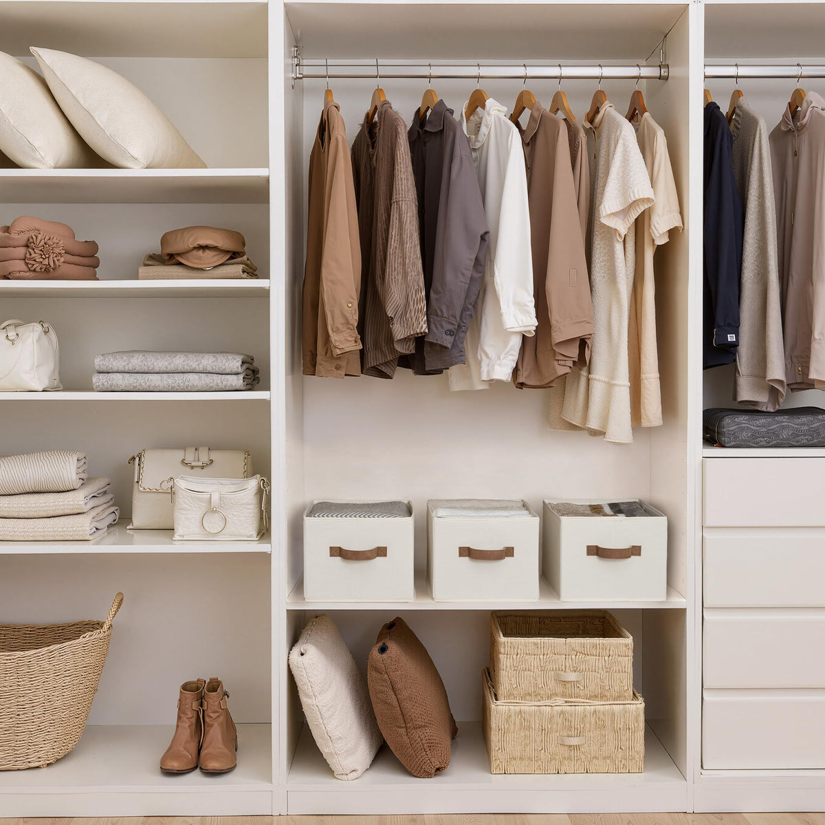 StorageWorks bin with label holder enables quick item identification.