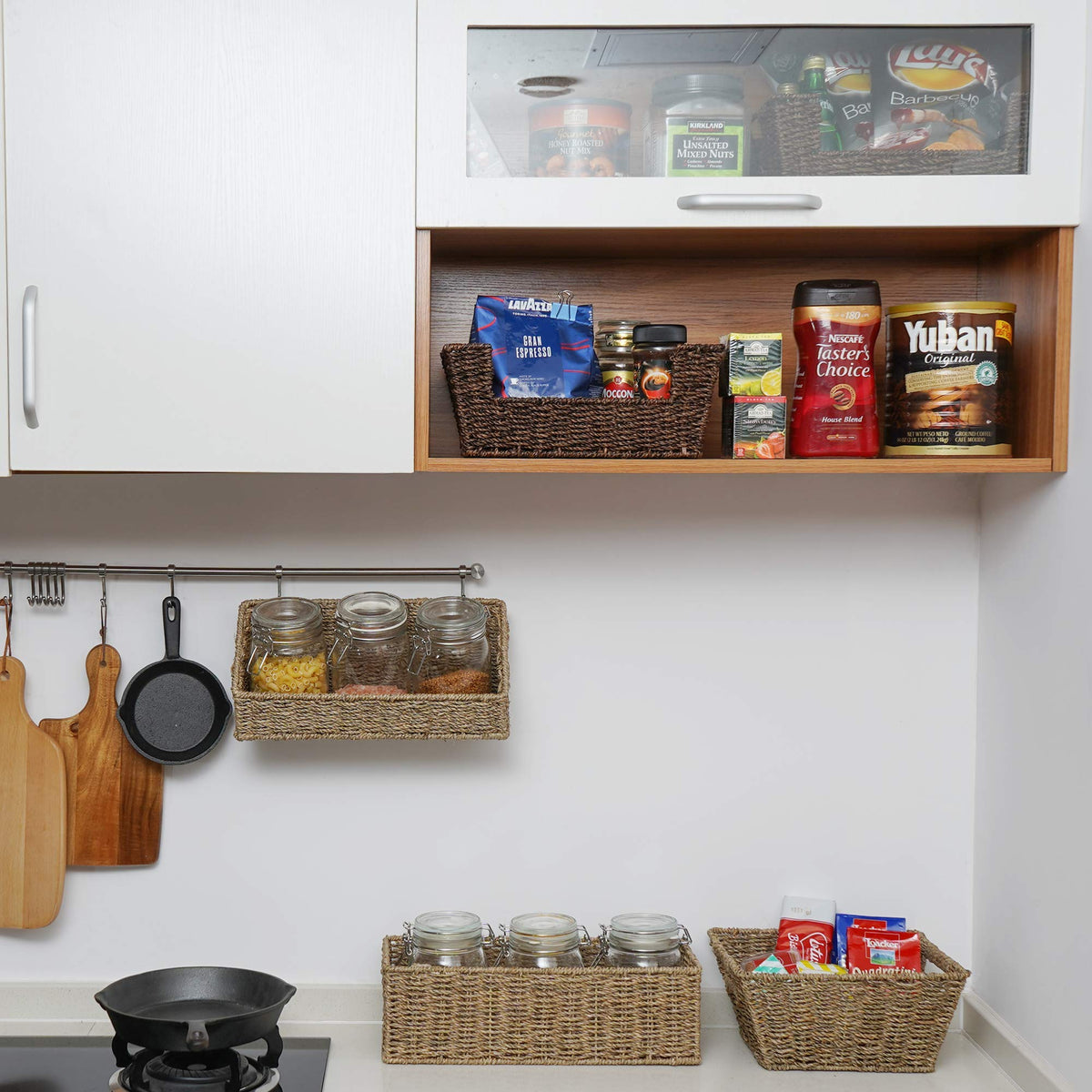 StorageWorks sturdy-metal-frame supports basket shape and daily use durability.