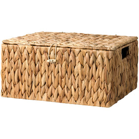 StorageWorks water hyacinth basket with lid keeps bath towels organized