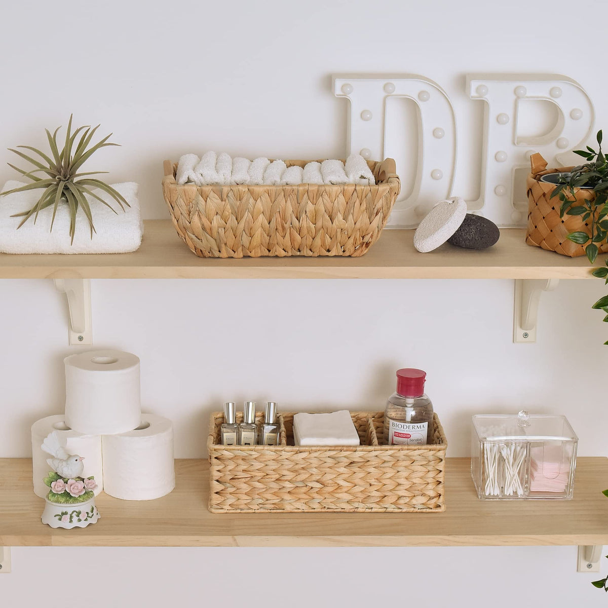 StorageWorks tri-compartment design clearly separates items for easy access